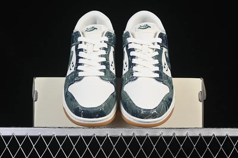 All categories Nk SB Dunk Series Nk SB Dunk Low High-end customized low-top sneakers Nike SB Dunk Low Military green fabric High-end customized low-top casual sneakers SC0601-464